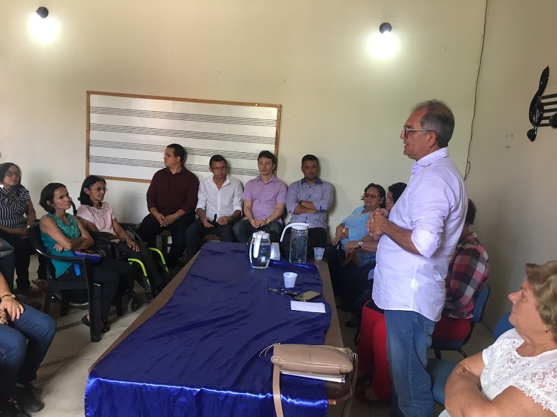 Prefeito Vital Costa e representantes da Secretaria da Economia Solidária participam de reunião com Artesãos e Catadores de Araruna
