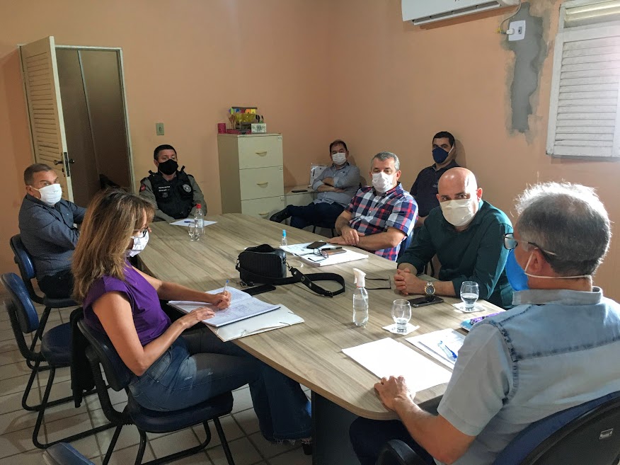 Comitê Gestor do Combate ao Covid-19 de Araruna se reúne para rever medidas e discutir o enfrentamento ao coronavírus