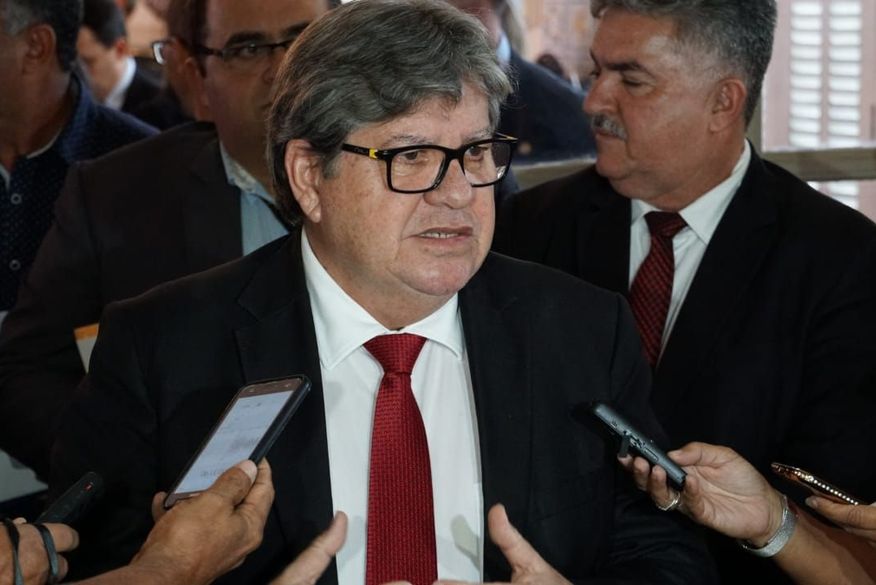 João Azevêdo determina fechamento de agências bancárias e lojas comerciais em João Pessoa a partir de segunda-feira