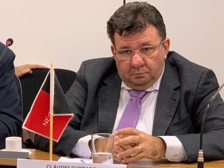 Retorno às aulas na Paraíba depende de vacinação e controle da pandemia
