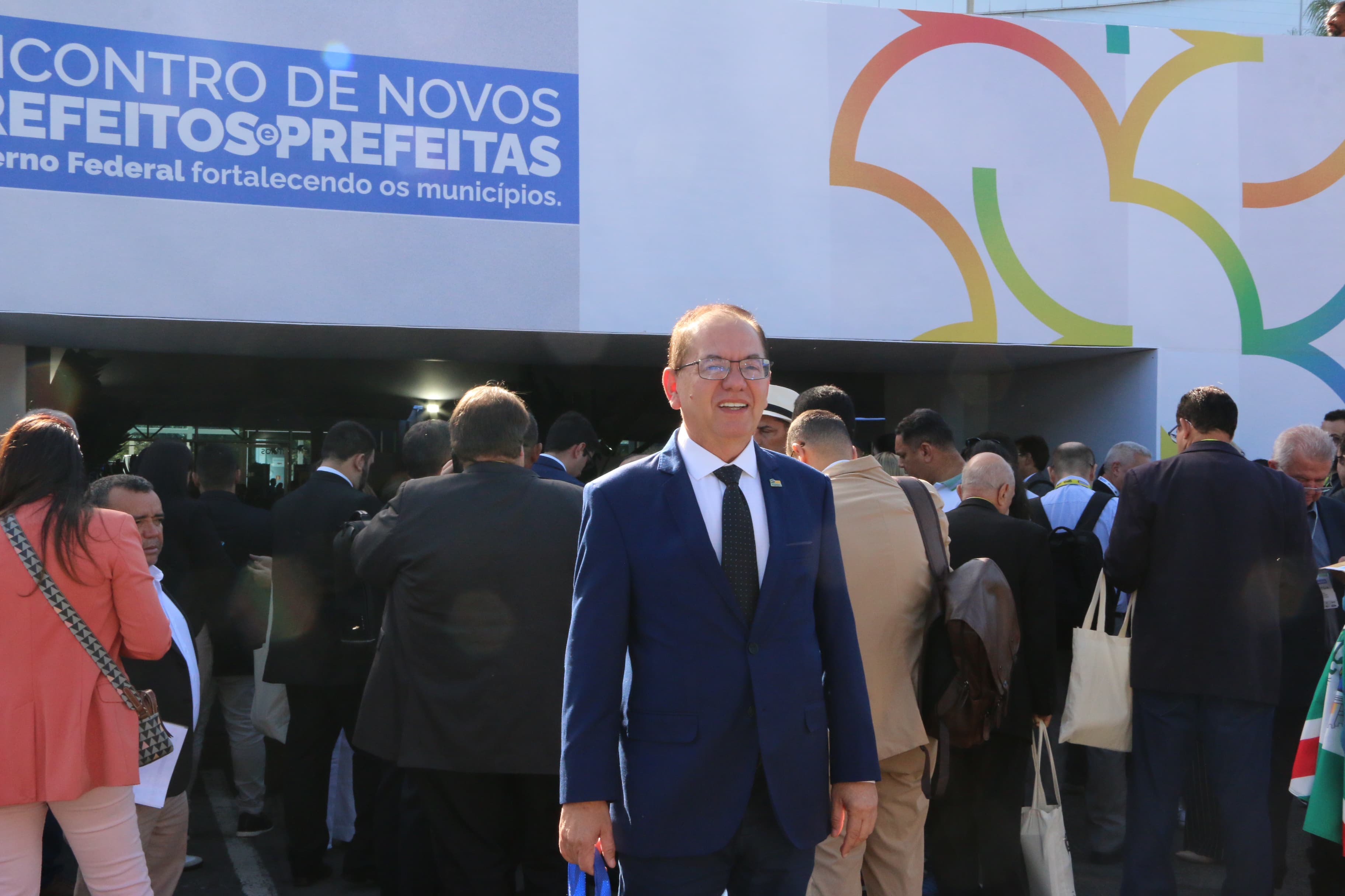 Governo lança Contrata+Brasil e Araruna adere a plataforma que facilita participação de MEIs nas compras públicas