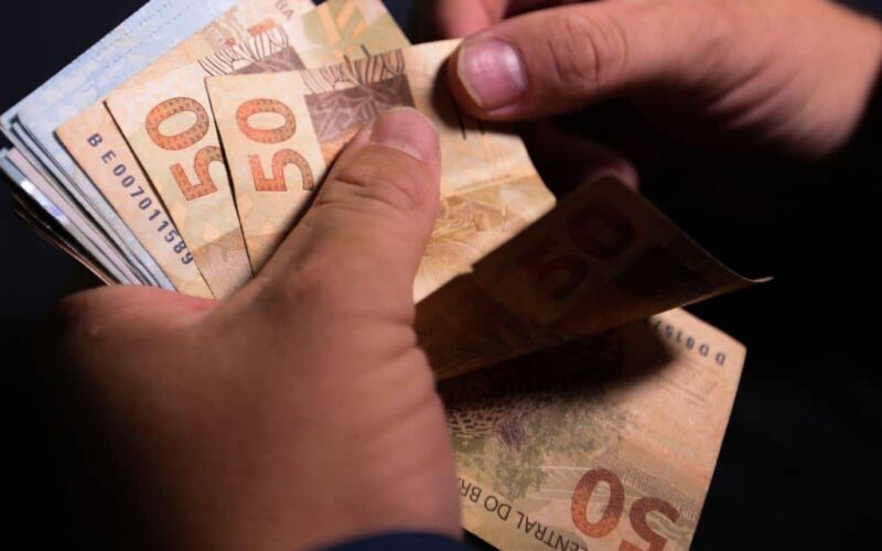 Pagamento de servidores públicos do Estado será efetuado nesta quarta (30) e quinta-feira (31)