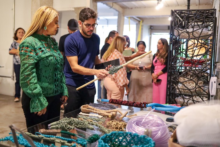 Primeira-dama do Estado inicia visitas a artesãos que serão homenageados no Salão do Artesanato Paraibano