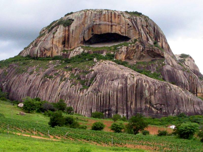 Pêndulo da Pedra da Boca, em Araruna, é suspenso temporariamente pela Sudema