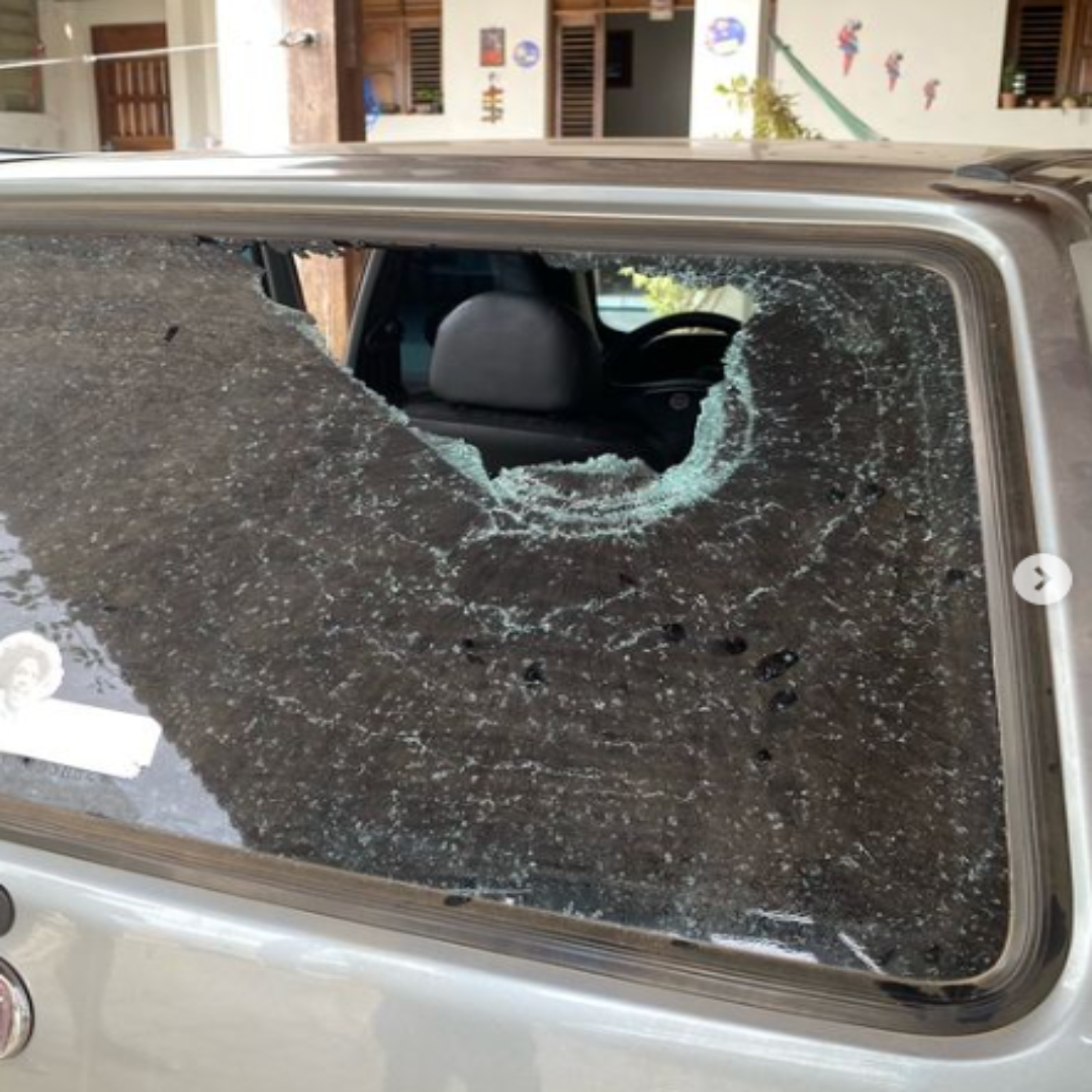 Vereador Junior Costa sofre atentado e tem carro apedrejado em Araruna