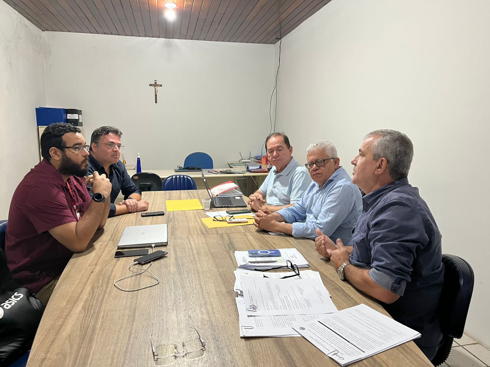 Prefeito Availdo Azevedo tem reunião com CPCON/UEPB para tratar sobre a convocação/nomeação dos primeiros aprovados do concurso público de Araruna