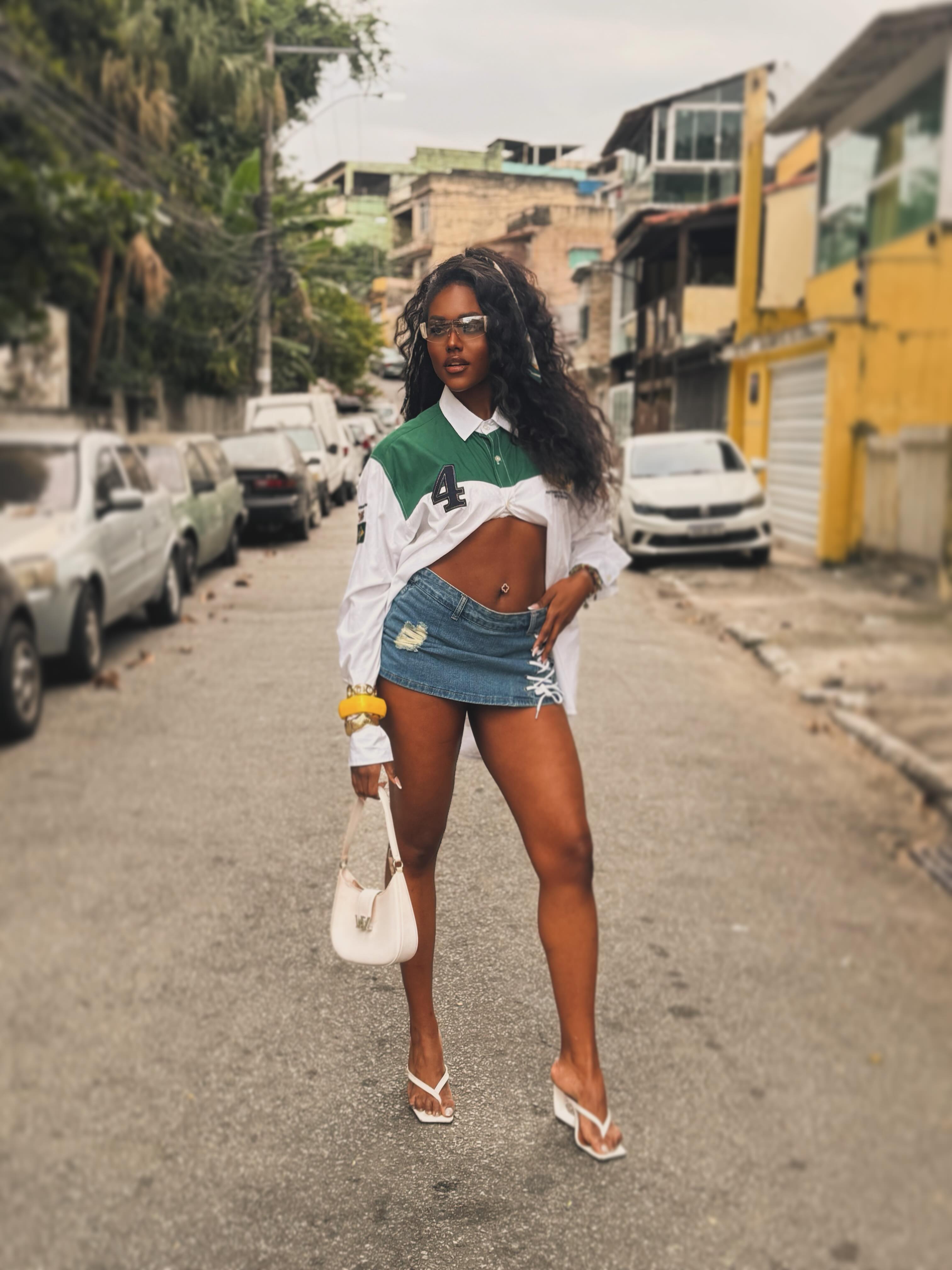 A fila andou! Diogo Nogueira vive affair com premiada filha de sambista: saiba quem é