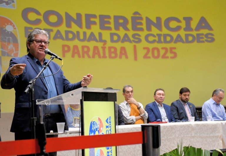 João Azevêdo destaca investimentos nos municípios em abertura da 6ª Conferência Estadual das Cidades