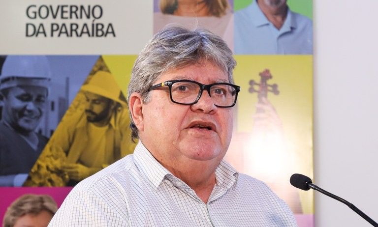 João Azevêdo ocupa quinta posição no ranking de governadores bem avaliados do Brasil