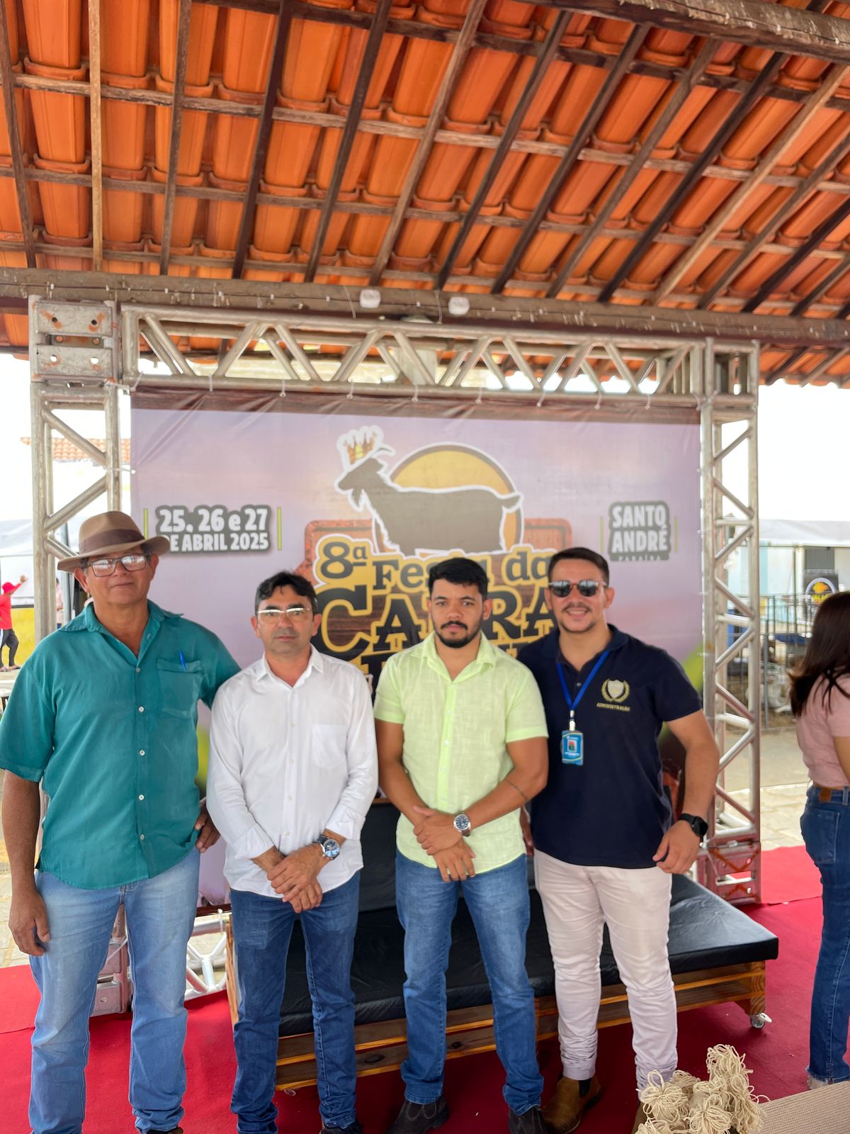 Vice-prefeito Iran Motos e secretário do empreendedorismo visitam a 8ª Festa da Cabra Rainha