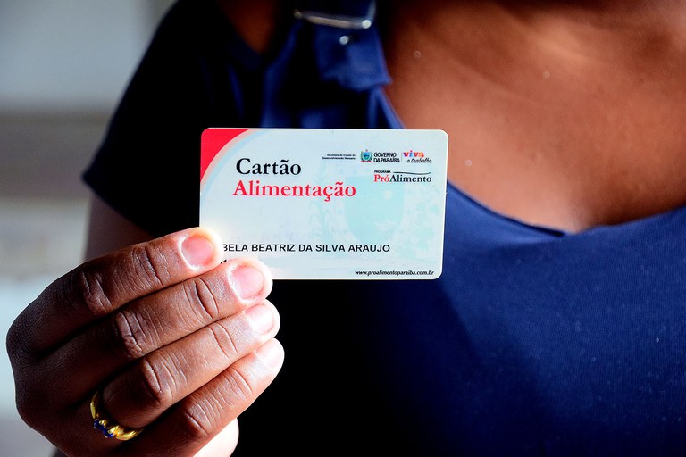 Prefeitura de Araruna divulga cadastramento para novos beneficiários do Cartão Alimentação