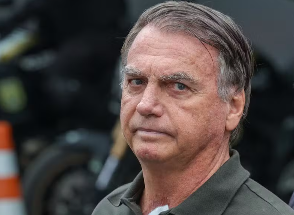 STF forma maioria para manter condenação de Bolsonaro e aliados