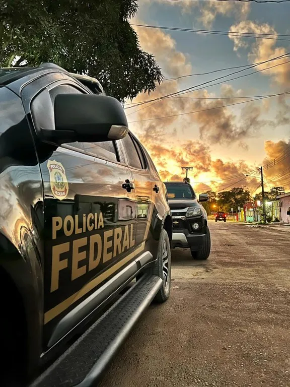 PF cumpre mandados contra suspeitos de fraudes em licitações em prefeituras da PB