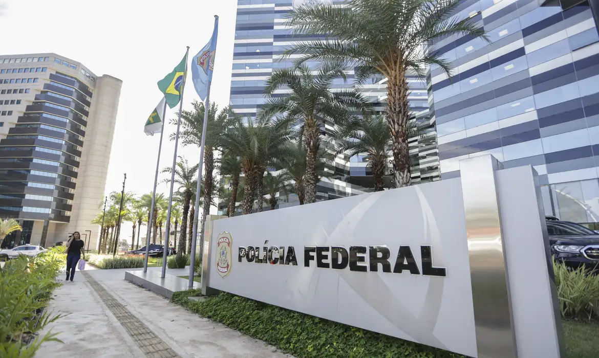 Polícia Federal abre inscrição de concurso para preencher mil vagas