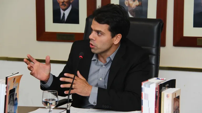 João Azevedo nomeia Francisco Seráphico como novo desembargador do TJPB