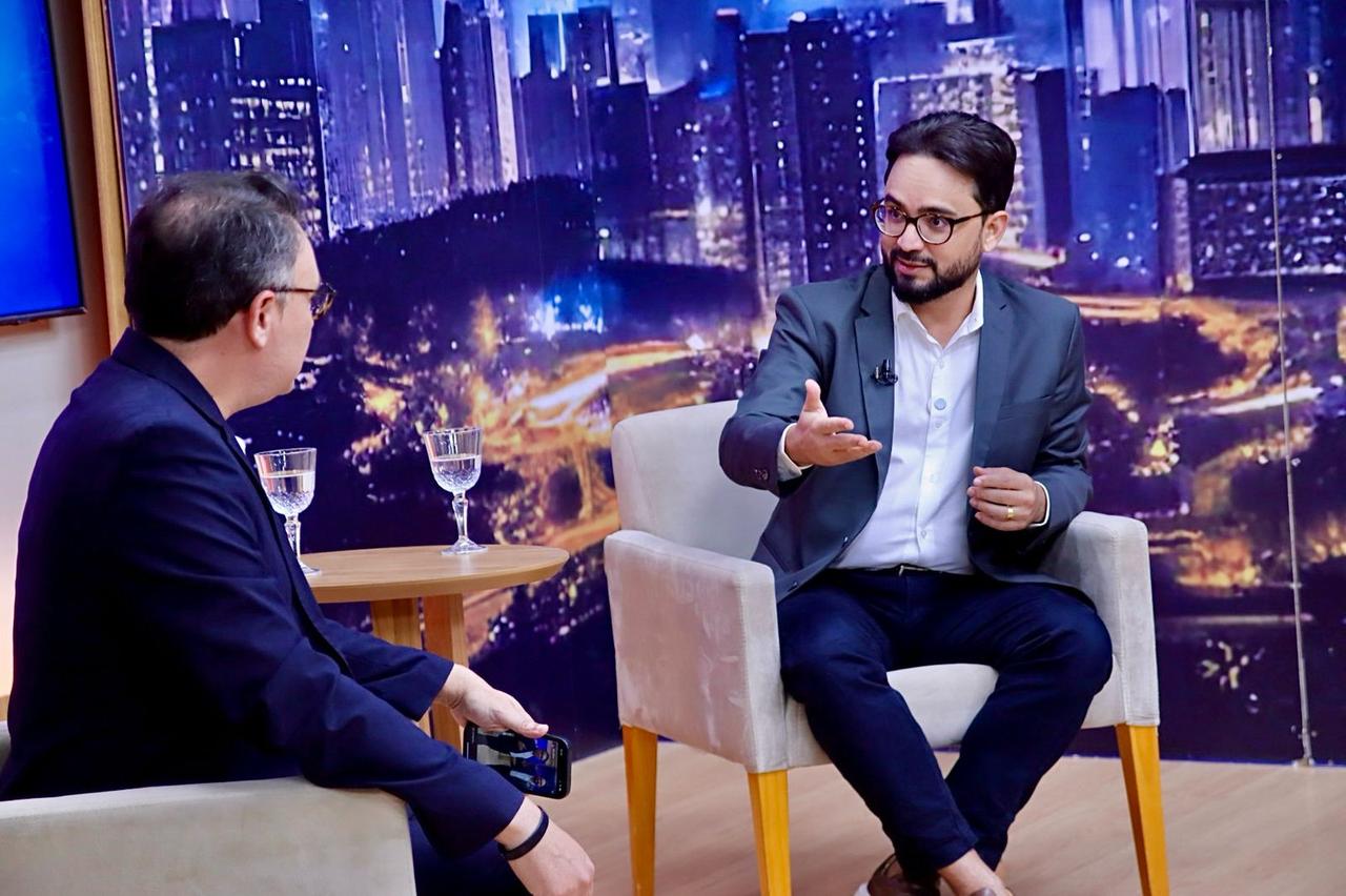 Tibério diz que ‘PSB não abriu mão da cabeça de chapa’ e projeta "tamanho maior" com João no comando