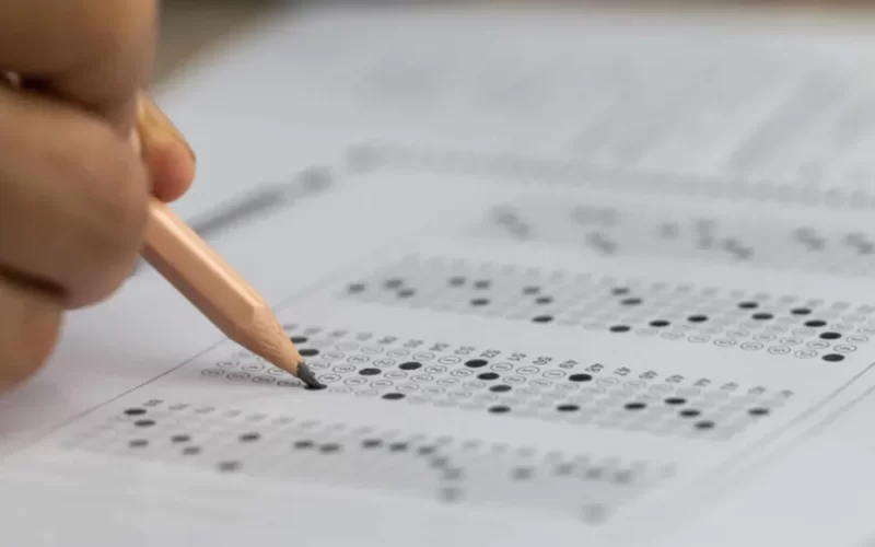 Inscrições do concurso da Prefeitura de Queimadas, com 121 vagas e salários até R$ 4,7 mil, começam nesta segunda-feira