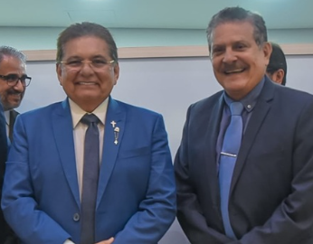 Tião Gomes condiciona disputa ao TCE à decisão de Galdino; Jutay desiste e exalta presidente da ALPB