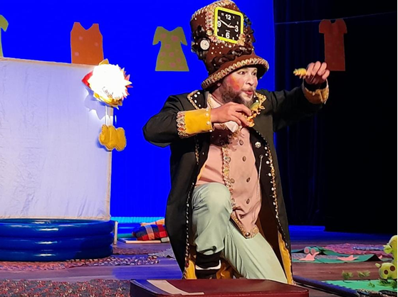 Peça teatral HISTÓRIAS DE LUA E SOL será apresentado na Escola Santos Dumont em Araruna