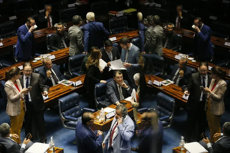 Em votação histórica, Senado aprova Reforma Tributária em 1º turno