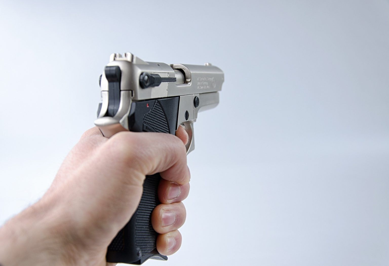 Filho atira no pai após discussão em cidade do Brejo e é apreendido com arma