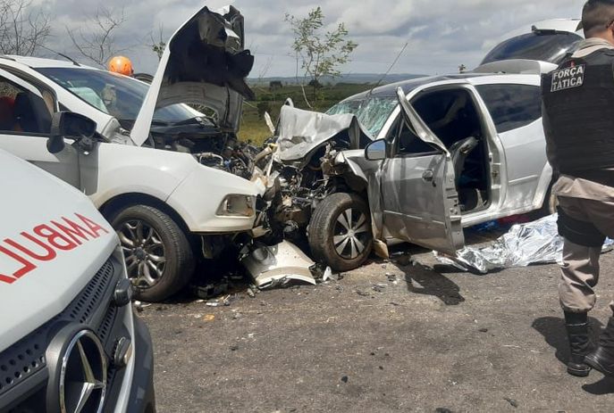 Homem morre e sete pessoas ficam feridas em acidente, na Paraíba