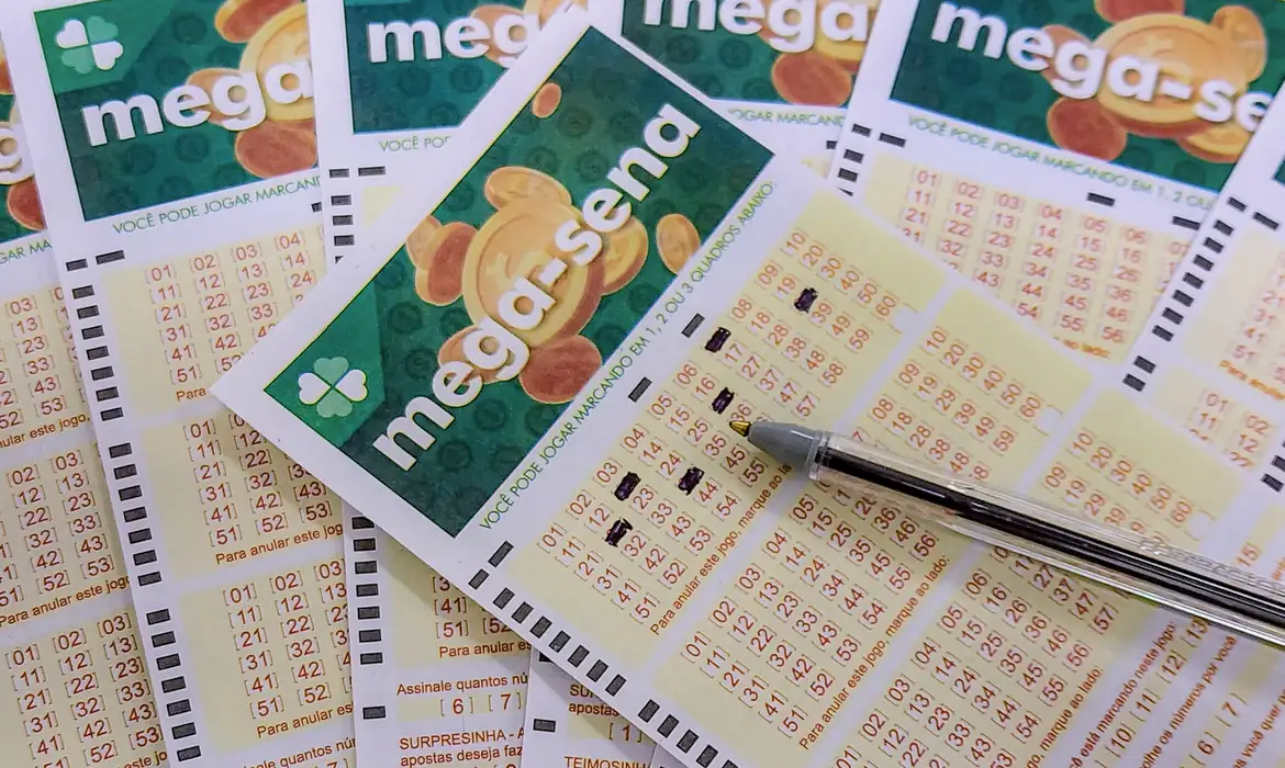 Mega-Sena tem as seis dezenas sorteadas e pode pagar R$ 30,1 milhões; veja números