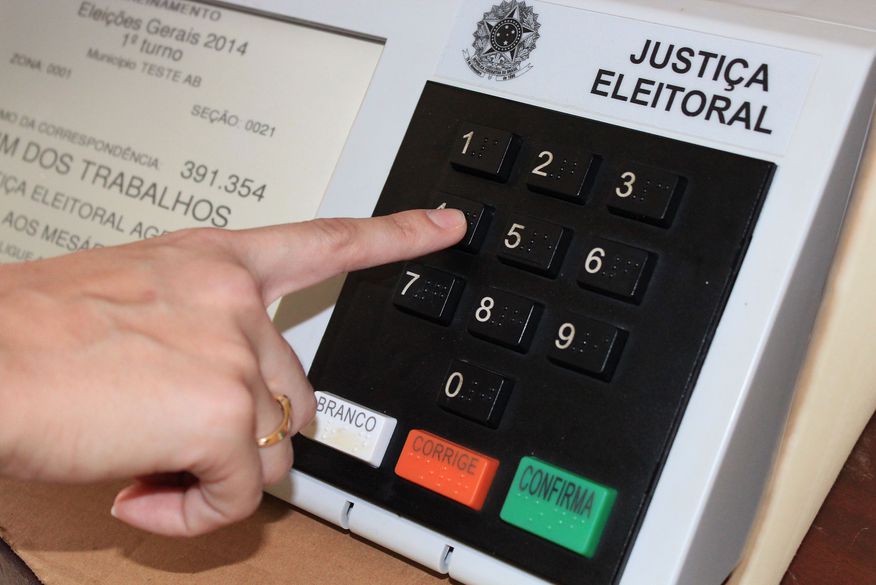 Ministério da Defesa entrega relatório sobre o sistema eleitoral sem apontar fraude