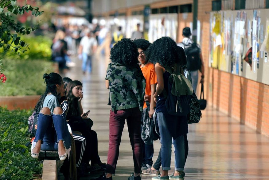Paraíba tem 25,6 mil estudantes inadimplentes com o FIES, com dívida total de R$ 1,1 bilhão; veja como renegociar